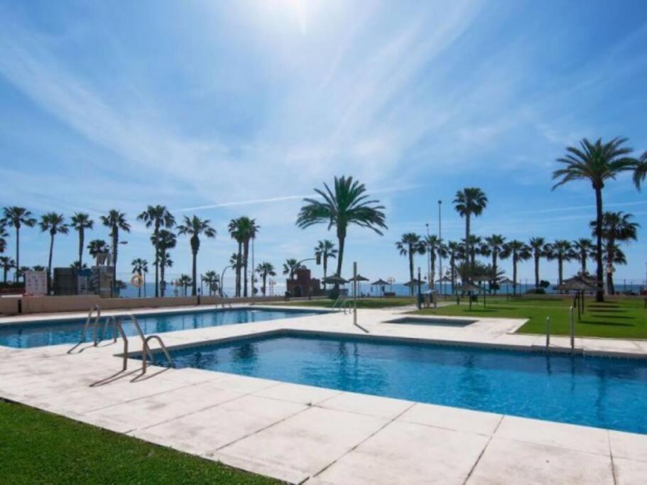 Primera Linea De Playa Benalmadena Aloha Playa Экстерьер фото
